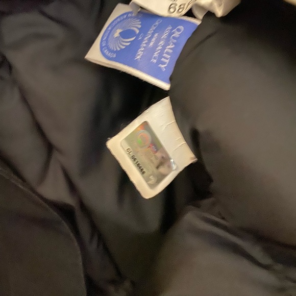 Canada Goose VICTORIA Jacket - Picture 4 of 5